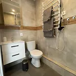 Flats Centre, Fiesta شقة *
