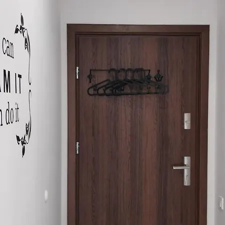 Flats Centre, Fiesta شقة