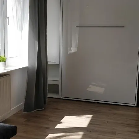 Flats Centre, Fiesta * غدينيا