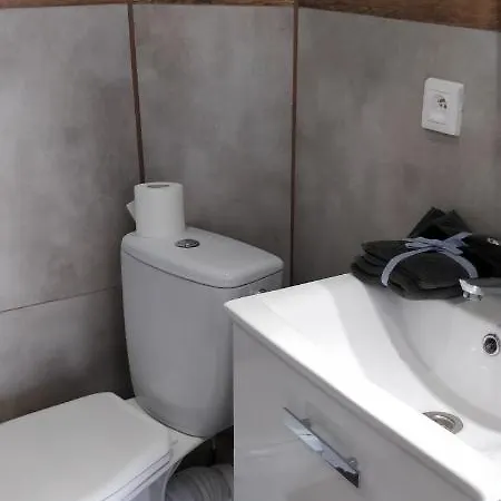 Flats Centre, Fiesta غدينيا