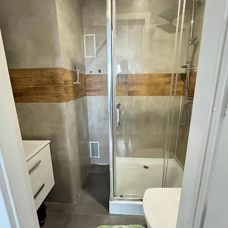Flats Centre, Fiesta شقة غدينيا